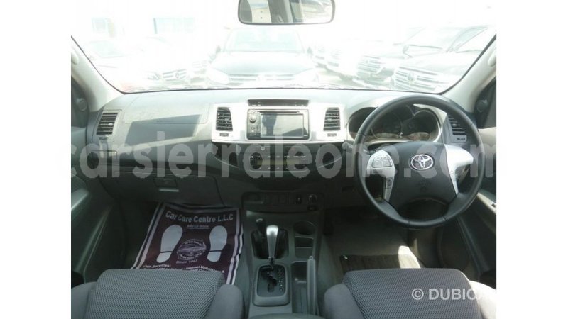 Big with watermark toyota hilux kailahun import dubai 5979