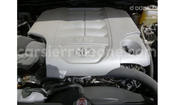Buy Import Toyota Land Cruiser White Car in Import - Dubai in Kailahun Buy Import Toyota Land Cruiser White Car in Import - Dubai in Kailahun
