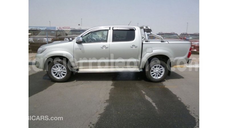 Big with watermark toyota hilux kailahun import dubai 5983