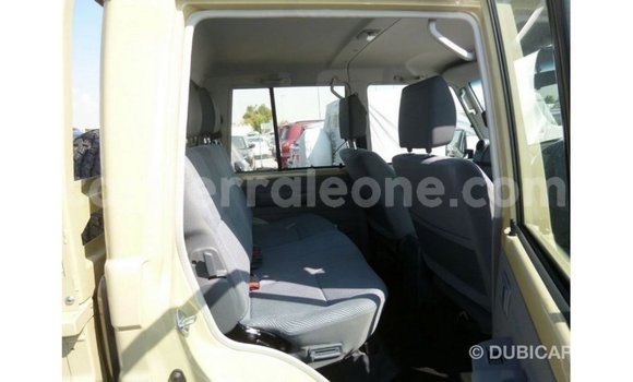 Buy Import Toyota Land Cruiser Beige Car in Import - Dubai in Kailahun Buy Import Toyota Land Cruiser Beige Car in Import - Dubai in Kailahun