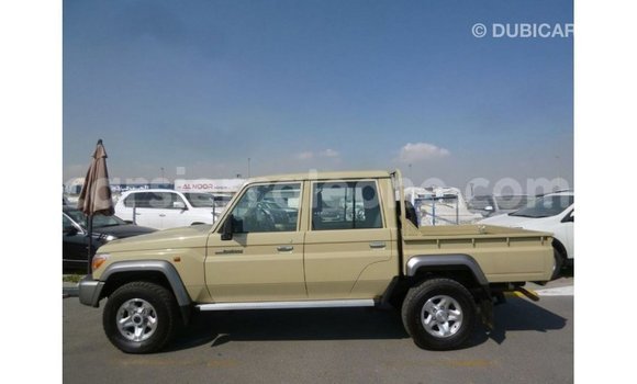 Buy Import Toyota Land Cruiser Beige Car in Import - Dubai in Kailahun Buy Import Toyota Land Cruiser Beige Car in Import - Dubai in Kailahun