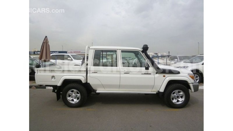 Big with watermark toyota land cruiser kailahun import dubai 5991