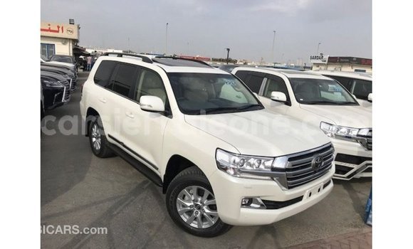 Buy Import Toyota Land Cruiser White Car in Import - Dubai in Kailahun Buy Import Toyota Land Cruiser White Car in Import - Dubai in Kailahun