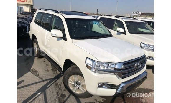 Buy Import Toyota Land Cruiser White Car in Import - Dubai in Kailahun Buy Import Toyota Land Cruiser White Car in Import - Dubai in Kailahun