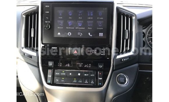 Buy Import Toyota Land Cruiser White Car in Import - Dubai in Kailahun Buy Import Toyota Land Cruiser White Car in Import - Dubai in Kailahun