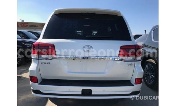 Buy Import Toyota Land Cruiser White Car in Import - Dubai in Kailahun Buy Import Toyota Land Cruiser White Car in Import - Dubai in Kailahun