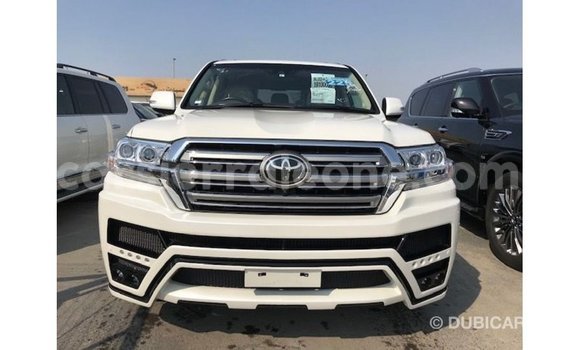 Buy Import Toyota Land Cruiser White Car in Import - Dubai in Kailahun Buy Import Toyota Land Cruiser White Car in Import - Dubai in Kailahun