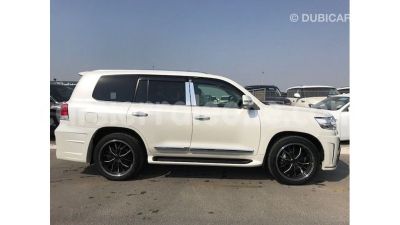 Big with watermark toyota land cruiser kailahun import dubai 5996