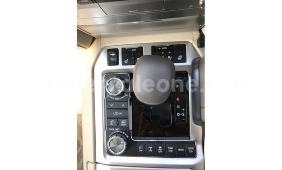 Buy Import Toyota Land Cruiser White Car in Import - Dubai in Kailahun Buy Import Toyota Land Cruiser White Car in Import - Dubai in Kailahun