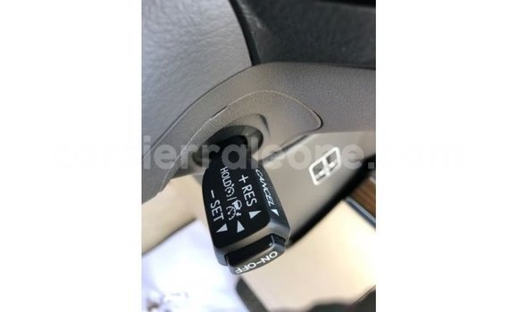 Buy Import Toyota Land Cruiser White Car in Import - Dubai in Kailahun Buy Import Toyota Land Cruiser White Car in Import - Dubai in Kailahun