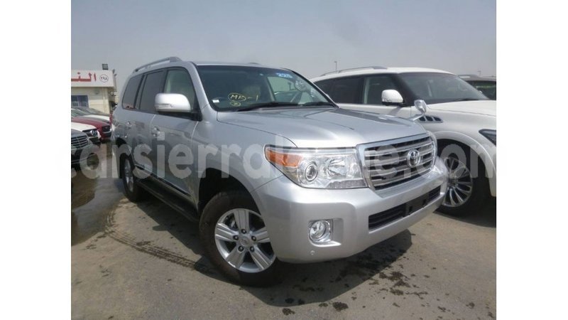 Big with watermark toyota land cruiser kailahun import dubai 6001