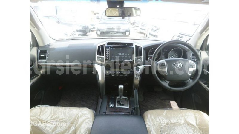 Big with watermark toyota land cruiser kailahun import dubai 6001