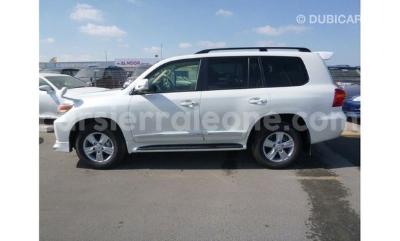 Buy Import Toyota Land Cruiser White Car in Import - Dubai in Kailahun Buy Import Toyota Land Cruiser White Car in Import - Dubai in Kailahun