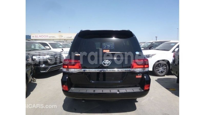 Big with watermark toyota land cruiser kailahun import dubai 6006