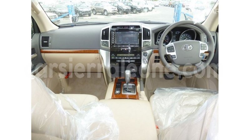 Big with watermark toyota land cruiser kailahun import dubai 6007