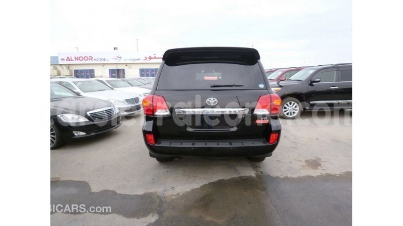 Big with watermark toyota land cruiser kailahun import dubai 6007