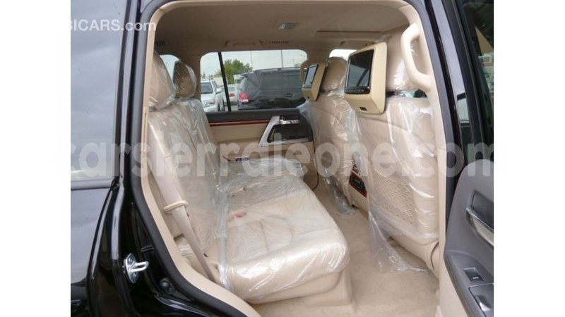 Big with watermark toyota land cruiser kailahun import dubai 6007