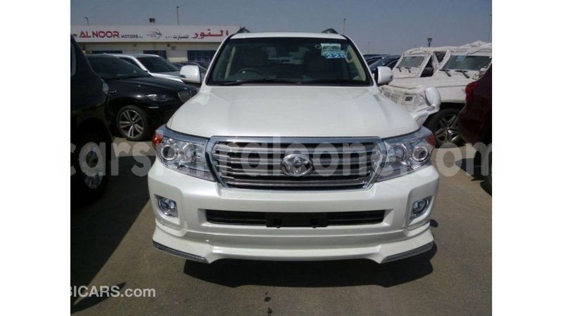 Big with watermark toyota land cruiser kailahun import dubai 6008