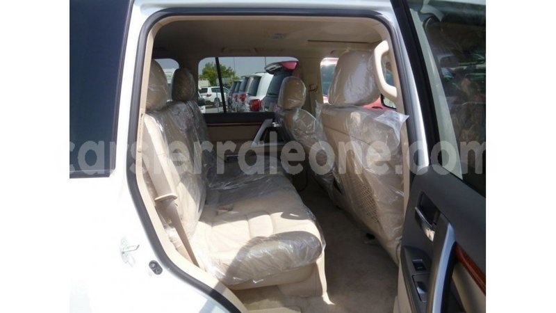 Big with watermark toyota land cruiser kailahun import dubai 6008