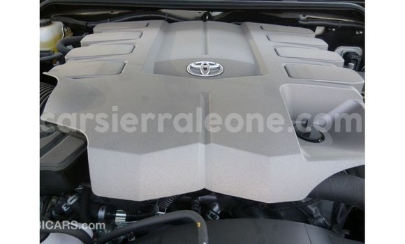 Buy Import Toyota Land Cruiser White Car in Import - Dubai in Kailahun Buy Import Toyota Land Cruiser White Car in Import - Dubai in Kailahun