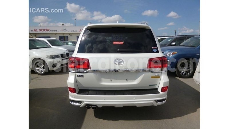 Big with watermark toyota land cruiser kailahun import dubai 6009