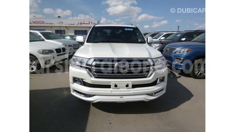 Big with watermark toyota land cruiser kailahun import dubai 6009