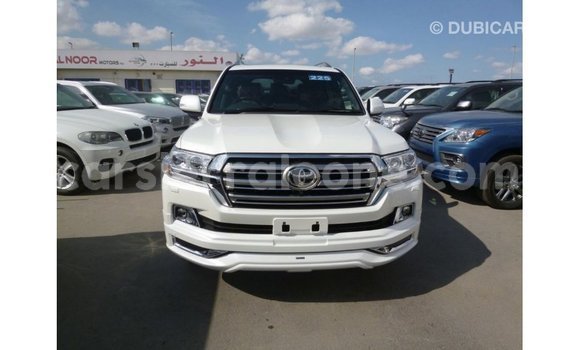 Buy Import Toyota Land Cruiser White Car in Import - Dubai in Kailahun Buy Import Toyota Land Cruiser White Car in Import - Dubai in Kailahun