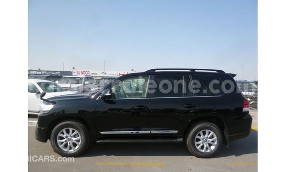 Buy Import Toyota Land Cruiser Black Car in Import - Dubai in Kailahun Buy Import Toyota Land Cruiser Black Car in Import - Dubai in Kailahun
