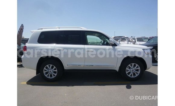Buy Import Toyota Land Cruiser White Car in Import - Dubai in Kailahun Buy Import Toyota Land Cruiser White Car in Import - Dubai in Kailahun