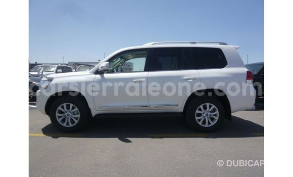 Buy Import Toyota Land Cruiser White Car in Import - Dubai in Kailahun Buy Import Toyota Land Cruiser White Car in Import - Dubai in Kailahun
