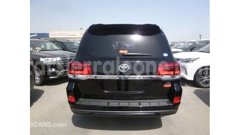 Big with watermark toyota land cruiser kailahun import dubai 6017