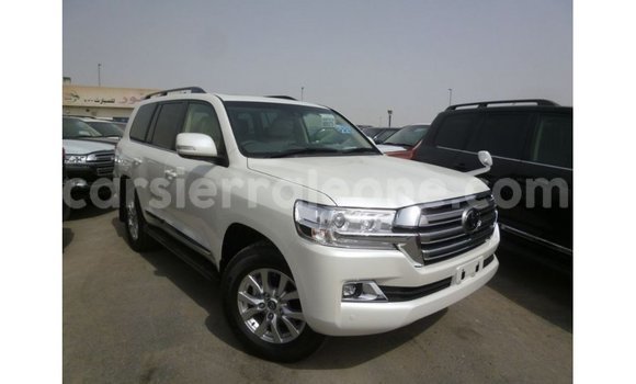 Buy Import Toyota Land Cruiser White Car in Import - Dubai in Kailahun Buy Import Toyota Land Cruiser White Car in Import - Dubai in Kailahun