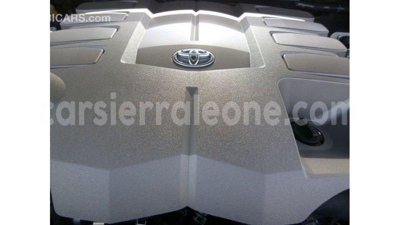 Big with watermark toyota land cruiser kailahun import dubai 6021