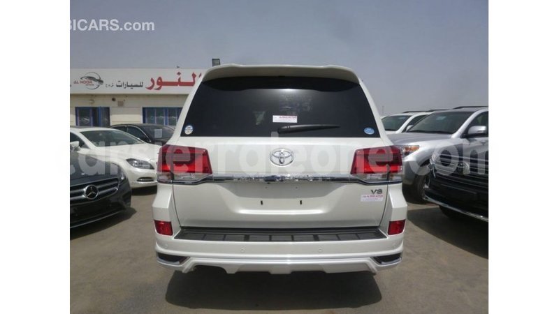 Big with watermark toyota land cruiser kailahun import dubai 6022