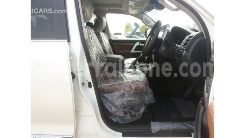 Big with watermark toyota land cruiser kailahun import dubai 6022