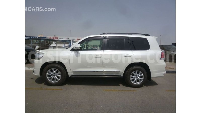 Big with watermark toyota land cruiser kailahun import dubai 6022