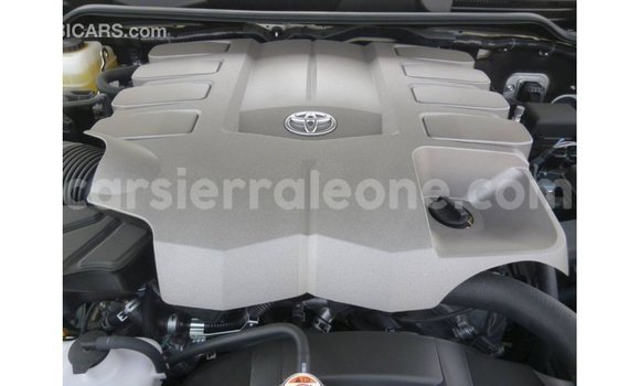 Buy Import Toyota Land Cruiser White Car in Import - Dubai in Kailahun Buy Import Toyota Land Cruiser White Car in Import - Dubai in Kailahun