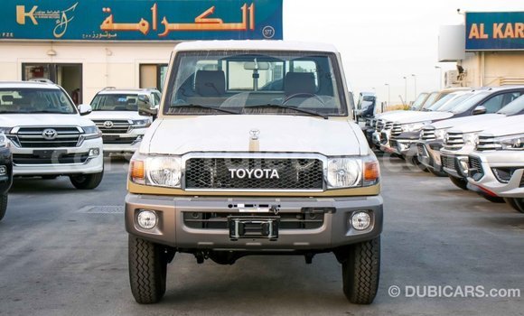 Buy Import Toyota Land Cruiser Beige Car in Import - Dubai in Kailahun Buy Import Toyota Land Cruiser Beige Car in Import - Dubai in Kailahun