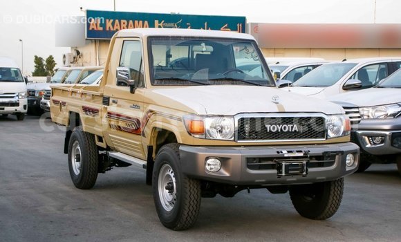 Buy Import Toyota Land Cruiser Beige Car in Import - Dubai in Kailahun Buy Import Toyota Land Cruiser Beige Car in Import - Dubai in Kailahun
