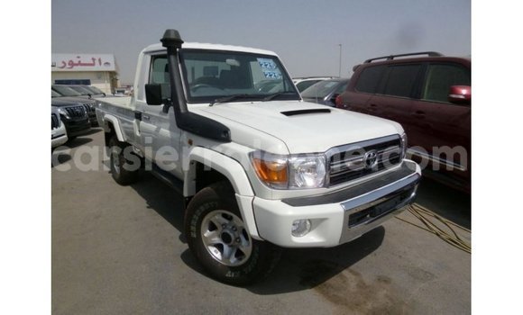 Buy Import Toyota Land Cruiser White Car in Import - Dubai in Kailahun Buy Import Toyota Land Cruiser White Car in Import - Dubai in Kailahun