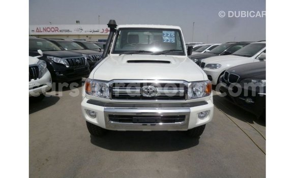 Buy Import Toyota Land Cruiser White Car in Import - Dubai in Kailahun Buy Import Toyota Land Cruiser White Car in Import - Dubai in Kailahun