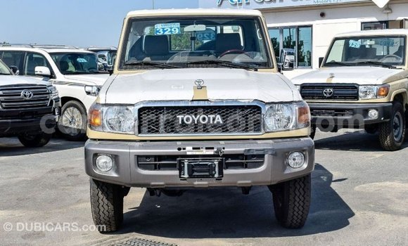 Buy Import Toyota Land Cruiser Beige Car in Import - Dubai in Kailahun Buy Import Toyota Land Cruiser Beige Car in Import - Dubai in Kailahun