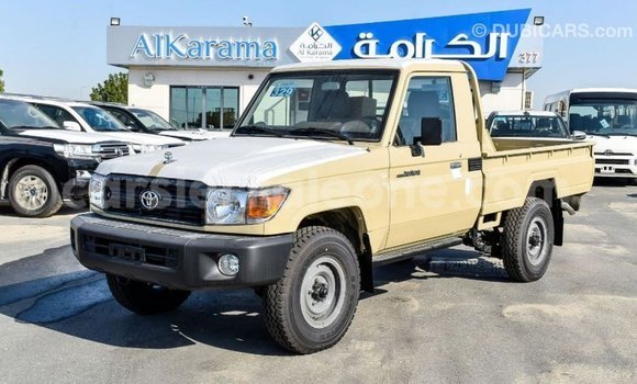 Buy Import Toyota Land Cruiser Beige Car in Import - Dubai in Kailahun Buy Import Toyota Land Cruiser Beige Car in Import - Dubai in Kailahun