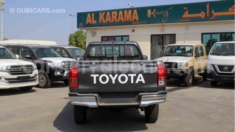 Big with watermark toyota hilux kailahun import dubai 6037