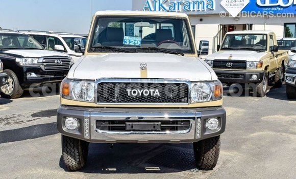 Buy Import Toyota Land Cruiser Beige Car in Import - Dubai in Kailahun Buy Import Toyota Land Cruiser Beige Car in Import - Dubai in Kailahun