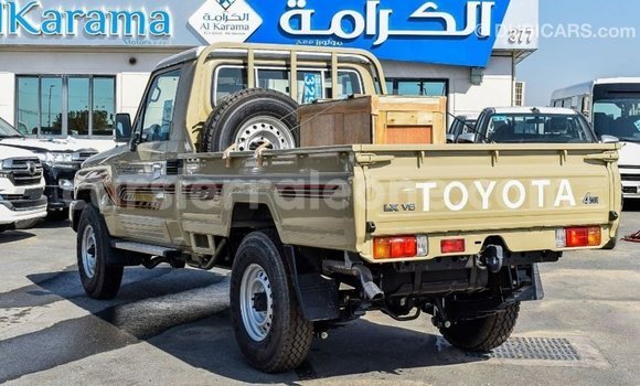 Buy Import Toyota Land Cruiser Beige Car in Import - Dubai in Kailahun Buy Import Toyota Land Cruiser Beige Car in Import - Dubai in Kailahun