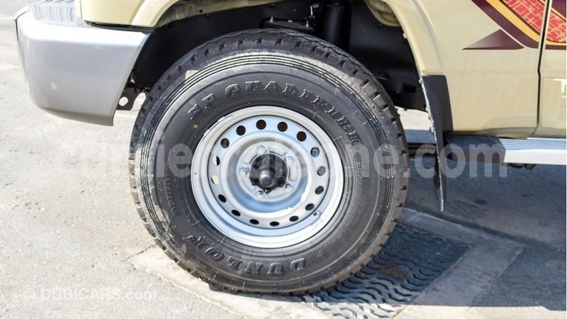 Big with watermark toyota land cruiser kailahun import dubai 6038