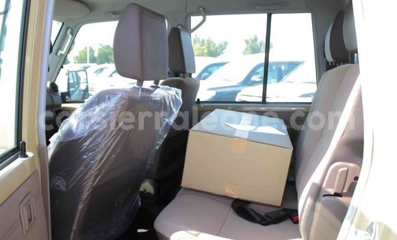Buy Import Toyota Land Cruiser Beige Car in Import - Dubai in Kailahun Buy Import Toyota Land Cruiser Beige Car in Import - Dubai in Kailahun