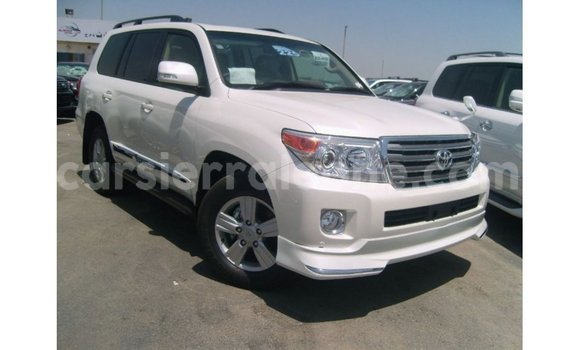 Buy Import Toyota Land Cruiser White Car in Import - Dubai in Kailahun Buy Import Toyota Land Cruiser White Car in Import - Dubai in Kailahun