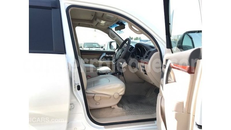 Big with watermark toyota land cruiser kailahun import dubai 6058